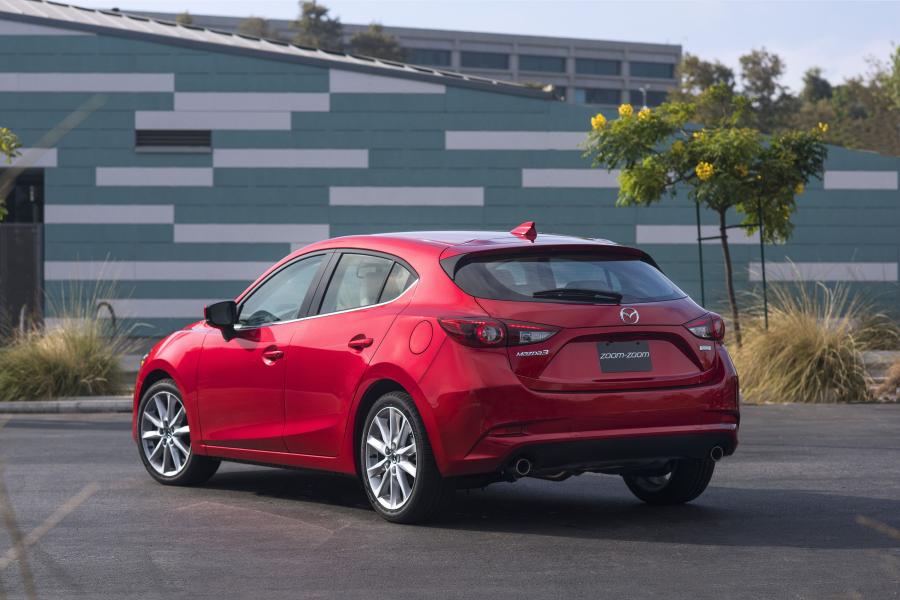  Mazda3 Hatchback 2016 года  (NA) (фото 5 из 24)